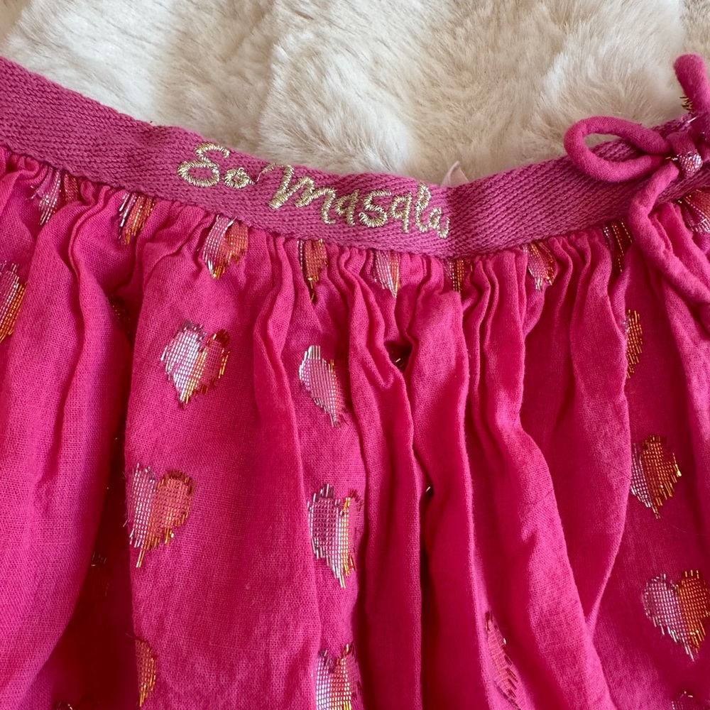 ๐ Valentines Skirt ๐ - Picture 2 of 3